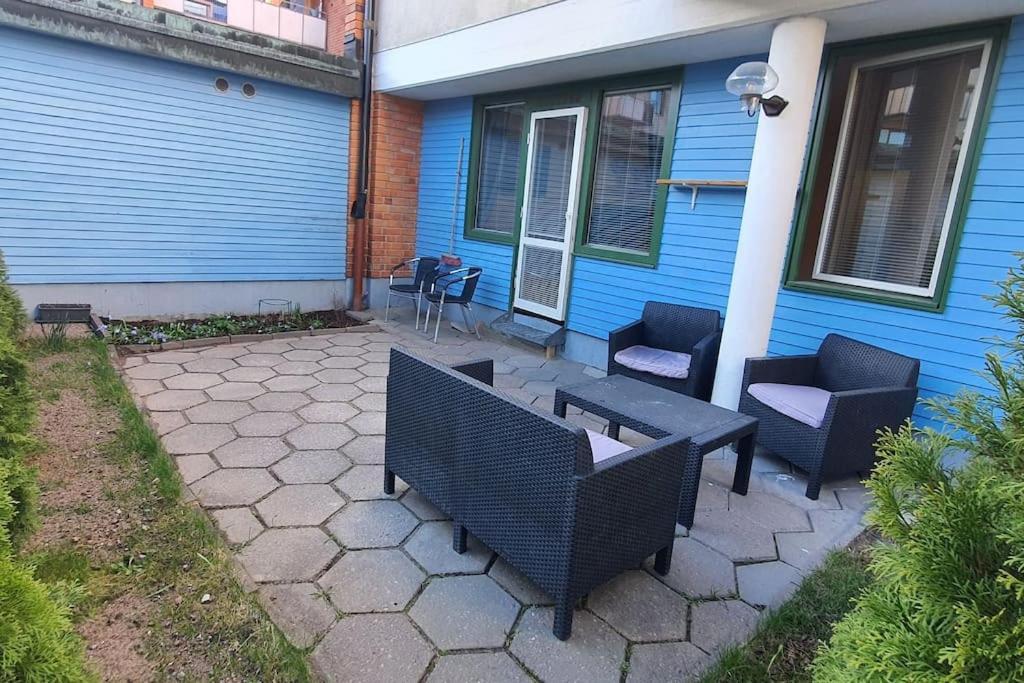 Apartment With Garden Near Metro! Stockholm Eksteriør billede