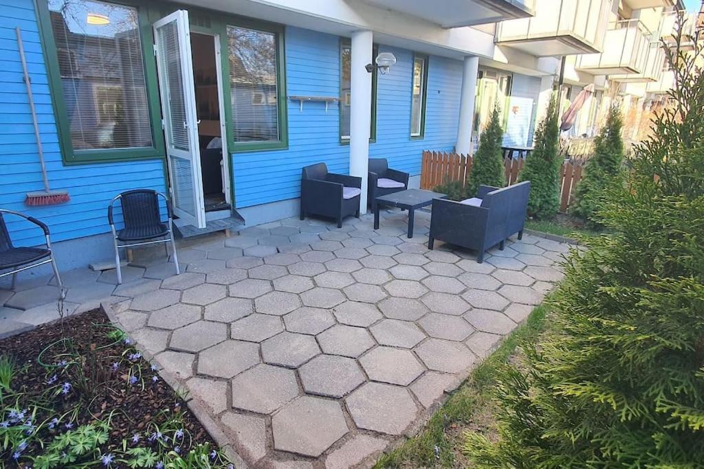Apartment With Garden Near Metro! Stockholm Eksteriør billede